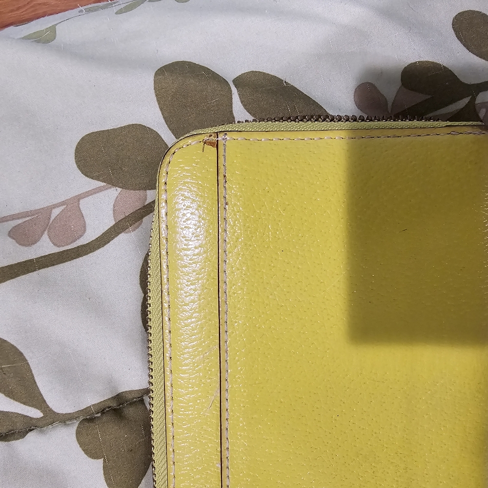 Kate Spade Wallets - Picture 6 of 7